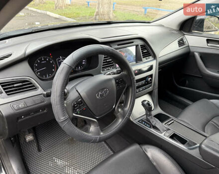Черный Хендай Соната, объемом двигателя 2 л и пробегом 249 тыс. км за 7500 $, фото 22 на Automoto.ua