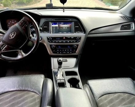 Черный Хендай Соната, объемом двигателя 2.4 л и пробегом 150 тыс. км за 12000 $, фото 14 на Automoto.ua