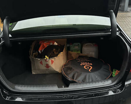 Черный Хендай Соната, объемом двигателя 2.36 л и пробегом 300 тыс. км за 9000 $, фото 7 на Automoto.ua