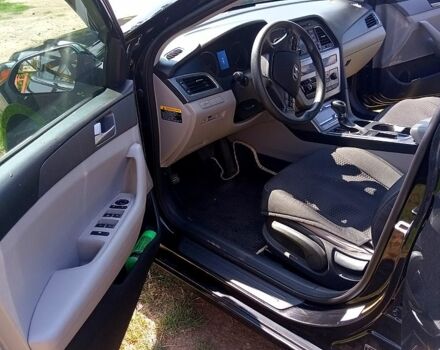 Чорний Хендай Соната, об'ємом двигуна 2.4 л та пробігом 135 тис. км за 10000 $, фото 8 на Automoto.ua