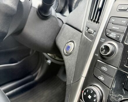 Черный Хендай Соната, объемом двигателя 2 л и пробегом 220 тыс. км за 7599 $, фото 16 на Automoto.ua