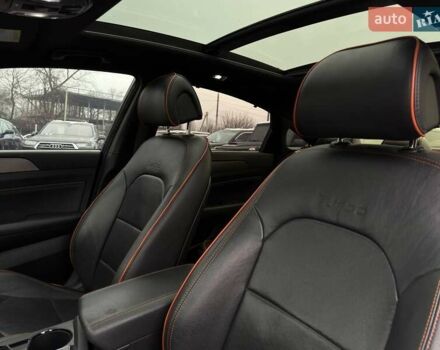 Черный Хендай Соната, объемом двигателя 2 л и пробегом 123 тыс. км за 12800 $, фото 18 на Automoto.ua