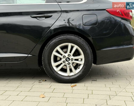 Хендай Соната 2014 у Ковель на Automoto.ua Чорний Хендай Соната, об'ємом двигуна 2.36 л та пробігом 215 тис. км за 10500 $, фото 6 на Automoto.ua