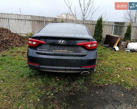 Чорний Хендай Соната, об'ємом двигуна 2 л та пробігом 218 тис. км за 5000 $, фото 5 на Automoto.ua