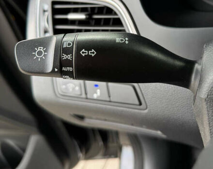 Чорний Хендай Соната, об'ємом двигуна 2.36 л та пробігом 145 тис. км за 9799 $, фото 32 на Automoto.ua