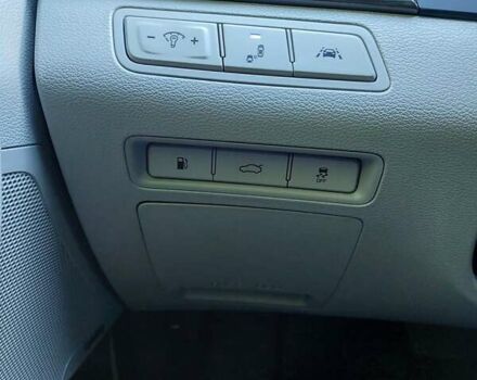 Черный Хендай Соната, объемом двигателя 2.36 л и пробегом 140 тыс. км за 12600 $, фото 39 на Automoto.ua