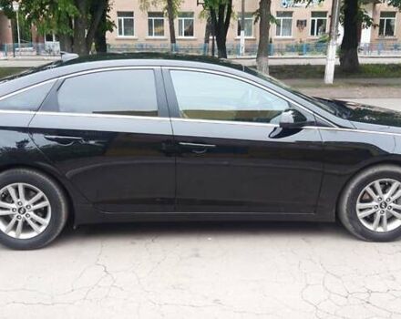Чорний Хендай Соната, об'ємом двигуна 2.36 л та пробігом 105 тис. км за 8950 $, фото 2 на Automoto.ua