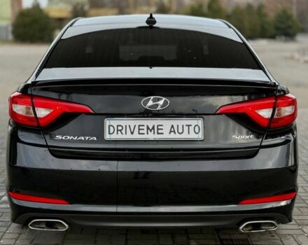 Чорний Хендай Соната, об'ємом двигуна 2.4 л та пробігом 145 тис. км за 9599 $, фото 5 на Automoto.ua