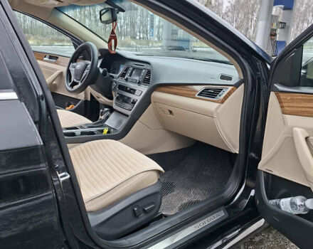 Черный Хендай Соната, объемом двигателя 2.36 л и пробегом 230 тыс. км за 9300 $, фото 11 на Automoto.ua