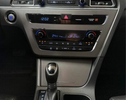 Чорний Хендай Соната, об'ємом двигуна 2.4 л та пробігом 145 тис. км за 9599 $, фото 16 на Automoto.ua