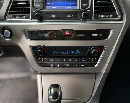 Чорний Хендай Соната, об'ємом двигуна 2.36 л та пробігом 145 тис. км за 9799 $, фото 33 на Automoto.ua