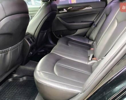 Чорний Хендай Соната, об'ємом двигуна 2 л та пробігом 98 тис. км за 9499 $, фото 9 на Automoto.ua