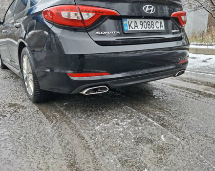 Черный Хендай Соната, объемом двигателя 2.36 л и пробегом 230 тыс. км за 9300 $, фото 6 на Automoto.ua