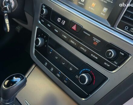 Черный Хендай Соната, объемом двигателя 2.4 л и пробегом 180 тыс. км за 9440 $, фото 22 на Automoto.ua