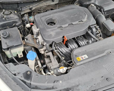 Черный Хендай Соната, объемом двигателя 2.36 л и пробегом 230 тыс. км за 9300 $, фото 14 на Automoto.ua