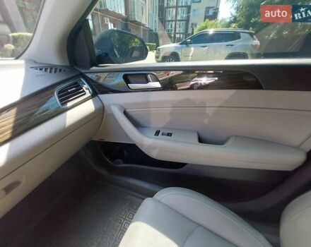 Черный Хендай Соната, объемом двигателя 2.36 л и пробегом 140 тыс. км за 12600 $, фото 17 на Automoto.ua