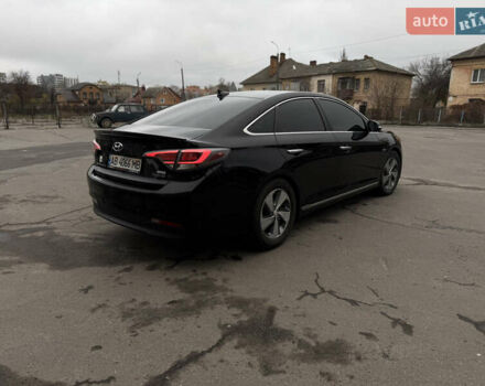 Черный Хендай Соната, объемом двигателя 2 л и пробегом 117 тыс. км за 13500 $, фото 4 на Automoto.ua
