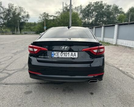 Черный Хендай Соната, объемом двигателя 2.4 л и пробегом 139 тыс. км за 10500 $, фото 6 на Automoto.ua