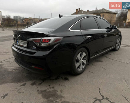 Черный Хендай Соната, объемом двигателя 2 л и пробегом 117 тыс. км за 13500 $, фото 10 на Automoto.ua