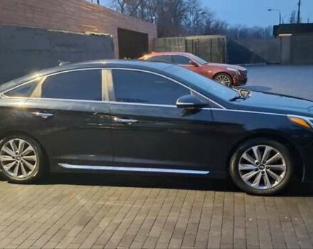 Черный Хендай Соната, объемом двигателя 2.36 л и пробегом 138 тыс. км за 10400 $, фото 9 на Automoto.ua