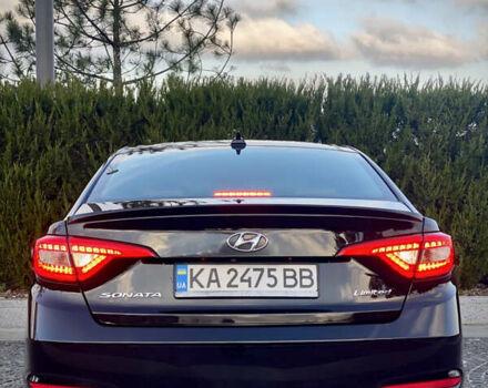 Чорний Хендай Соната, об'ємом двигуна 2.36 л та пробігом 170 тис. км за 13500 $, фото 10 на Automoto.ua