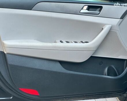 Черный Хендай Соната, объемом двигателя 2.4 л и пробегом 180 тыс. км за 9440 $, фото 9 на Automoto.ua