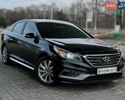 Чорний Хендай Соната, об'ємом двигуна 2.36 л та пробігом 145 тис. км за 9799 $, фото 2 на Automoto.ua