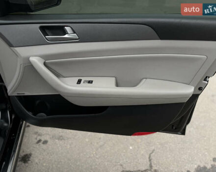 Черный Хендай Соната, объемом двигателя 2 л и пробегом 117 тыс. км за 13500 $, фото 21 на Automoto.ua