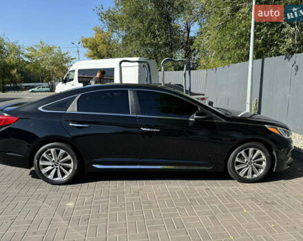 Черный Хендай Соната, объемом двигателя 2.36 л и пробегом 130 тыс. км за 10500 $, фото 3 на Automoto.ua