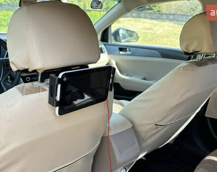 Хендай Соната 2015 в Кременчуге на Automoto.ua Черный Хендай Соната, объемом двигателя 2.36 л и пробегом 114 тыс. км за 10500 $, фото 16 на Automoto.ua