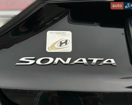 Черный Хендай Соната, объемом двигателя 2 л и пробегом 117 тыс. км за 13500 $, фото 18 на Automoto.ua