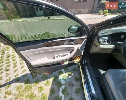 Черный Хендай Соната, объемом двигателя 2.36 л и пробегом 140 тыс. км за 12600 $, фото 24 на Automoto.ua