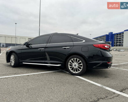 Черный Хендай Соната, объемом двигателя 2.4 л и пробегом 250 тыс. км за 10500 $, фото 4 на Automoto.ua