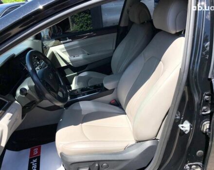 Черный Хендай Соната, объемом двигателя 2.4 л и пробегом 144 тыс. км за 13290 $, фото 18 на Automoto.ua