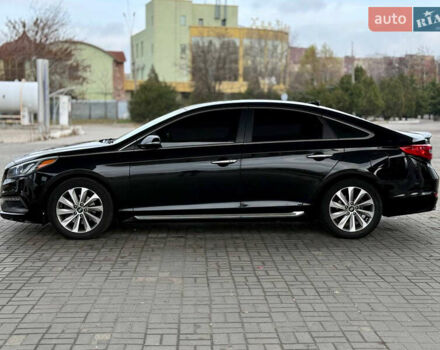 Чорний Хендай Соната, об'ємом двигуна 2.36 л та пробігом 145 тис. км за 9799 $, фото 3 на Automoto.ua