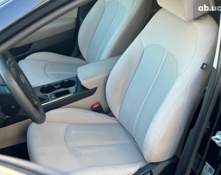 Черный Хендай Соната, объемом двигателя 2.4 л и пробегом 180 тыс. км за 9440 $, фото 10 на Automoto.ua