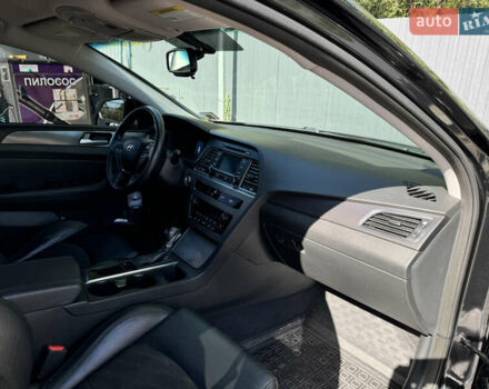 Черный Хендай Соната, объемом двигателя 2.36 л и пробегом 130 тыс. км за 10500 $, фото 15 на Automoto.ua