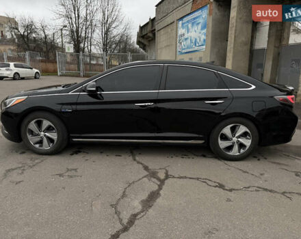 Черный Хендай Соната, объемом двигателя 2 л и пробегом 117 тыс. км за 13500 $, фото 8 на Automoto.ua