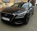 Черный Хендай Соната, объемом двигателя 2 л и пробегом 200 тыс. км за 305 $, фото 1 на Automoto.ua