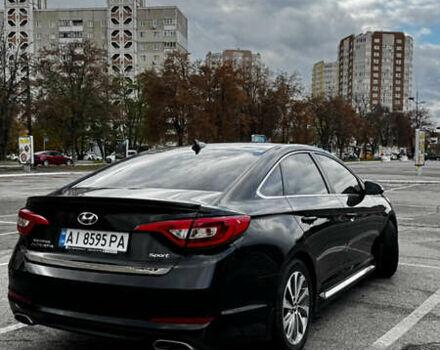 Черный Хендай Соната, объемом двигателя 2.4 л и пробегом 150 тыс. км за 13400 $, фото 6 на Automoto.ua