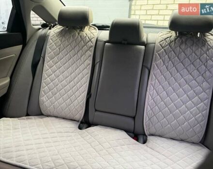 Черный Хендай Соната, объемом двигателя 2.36 л и пробегом 141 тыс. км за 10200 $, фото 2 на Automoto.ua