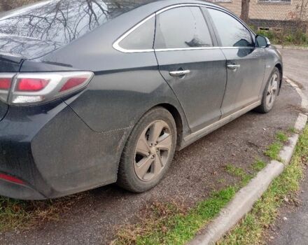 Черный Хендай Соната, объемом двигателя 2 л и пробегом 290 тыс. км за 9000 $, фото 5 на Automoto.ua