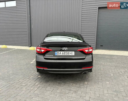 Черный Хендай Соната, объемом двигателя 2.36 л и пробегом 158 тыс. км за 9900 $, фото 7 на Automoto.ua