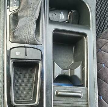 Хендай Соната 2016 в Тростянце на Automoto.ua Черный Хендай Соната, объемом двигателя 2 л и пробегом 220 тыс. км за 12000 $, фото 1 на Automoto.ua