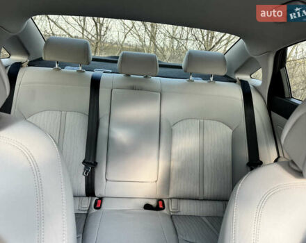 Чорний Хендай Соната, об'ємом двигуна 2 л та пробігом 74 тис. км за 12800 $, фото 13 на Automoto.ua