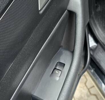 Чорний Хендай Соната, об'ємом двигуна 2.36 л та пробігом 159 тис. км за 12450 $, фото 36 на Automoto.ua