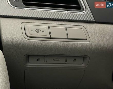 Черный Хендай Соната, объемом двигателя 2.4 л и пробегом 173 тыс. км за 10900 $, фото 14 на Automoto.ua