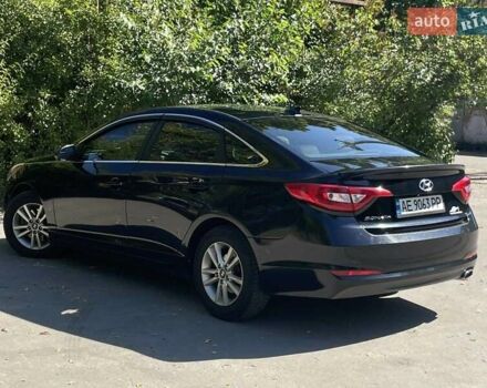 Черный Хендай Соната, объемом двигателя 2.4 л и пробегом 169 тыс. км за 10900 $, фото 5 на Automoto.ua