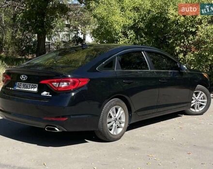 Черный Хендай Соната, объемом двигателя 2.4 л и пробегом 169 тыс. км за 10900 $, фото 3 на Automoto.ua