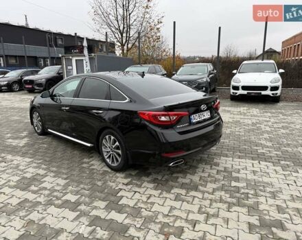 Черный Хендай Соната, объемом двигателя 2.36 л и пробегом 130 тыс. км за 10700 $, фото 6 на Automoto.ua
